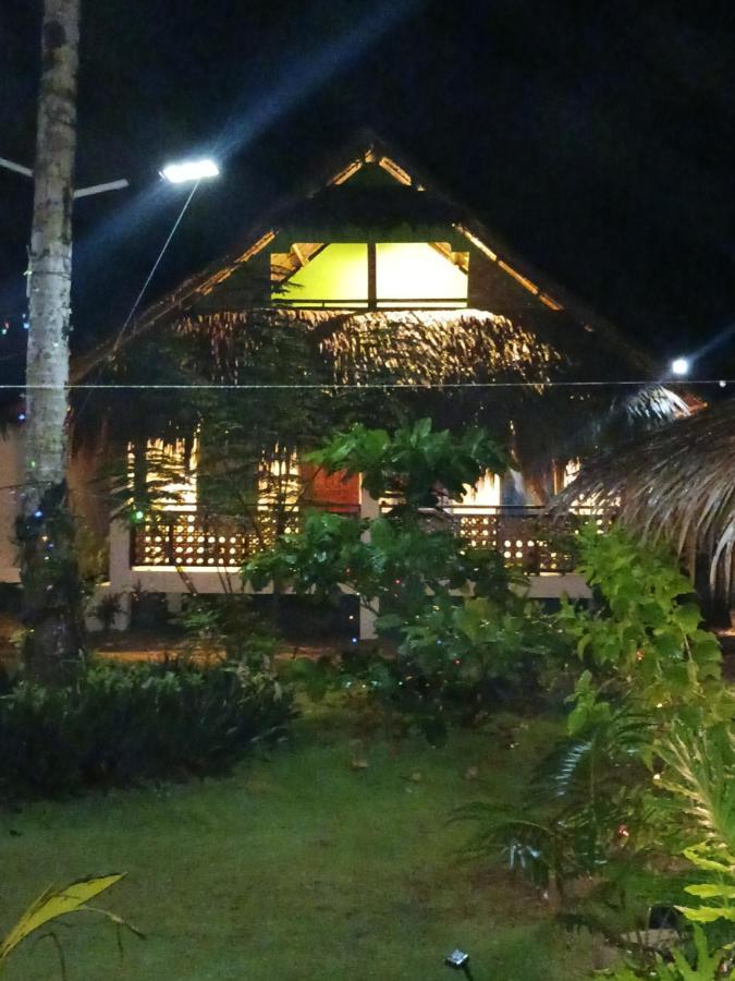 San Isidro  Weeroona Huts Homestay Pacifico מראה חיצוני תמונה